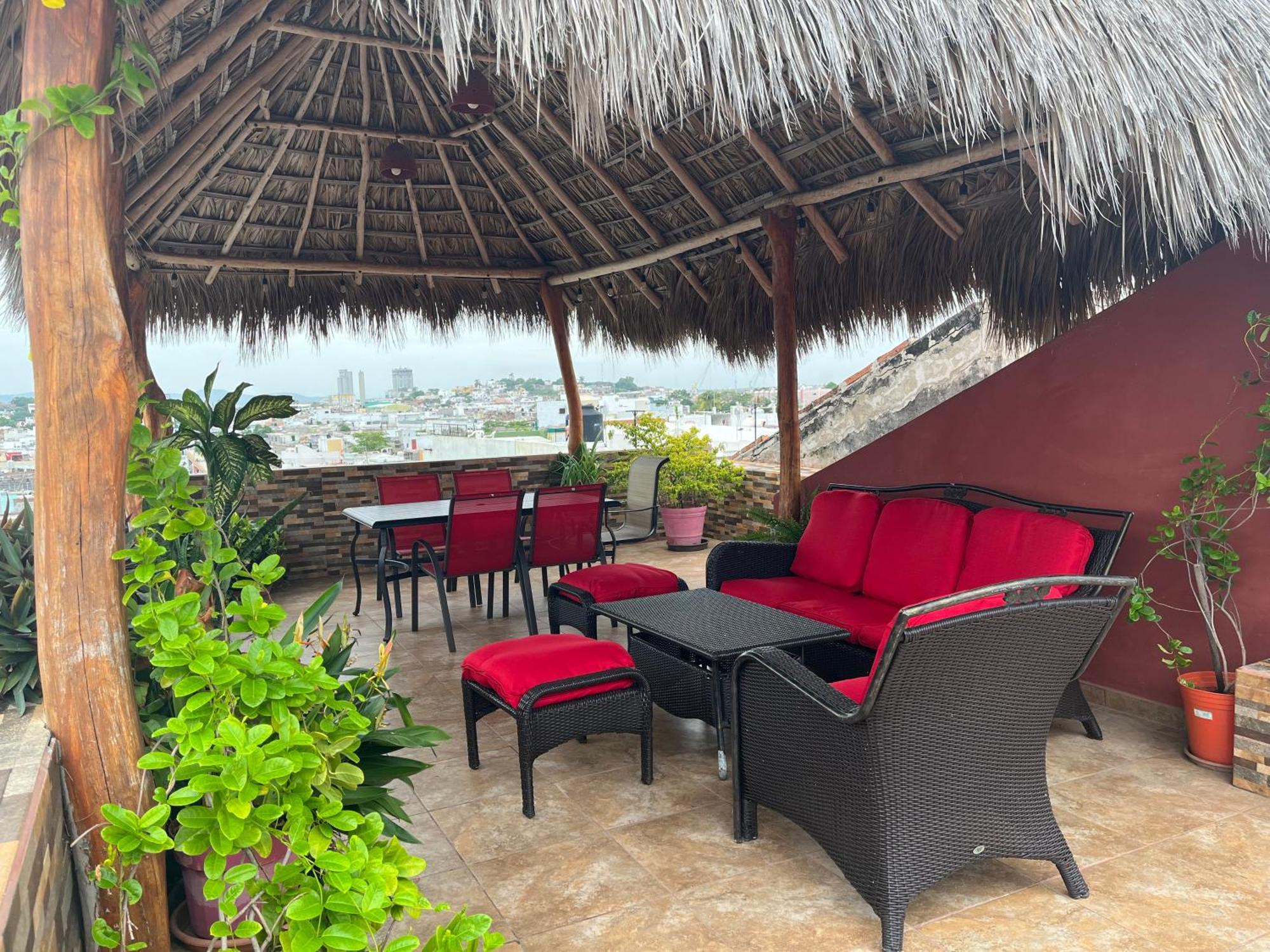 Casa De La Alegria 2 Apartments Масатлан Екстериор снимка