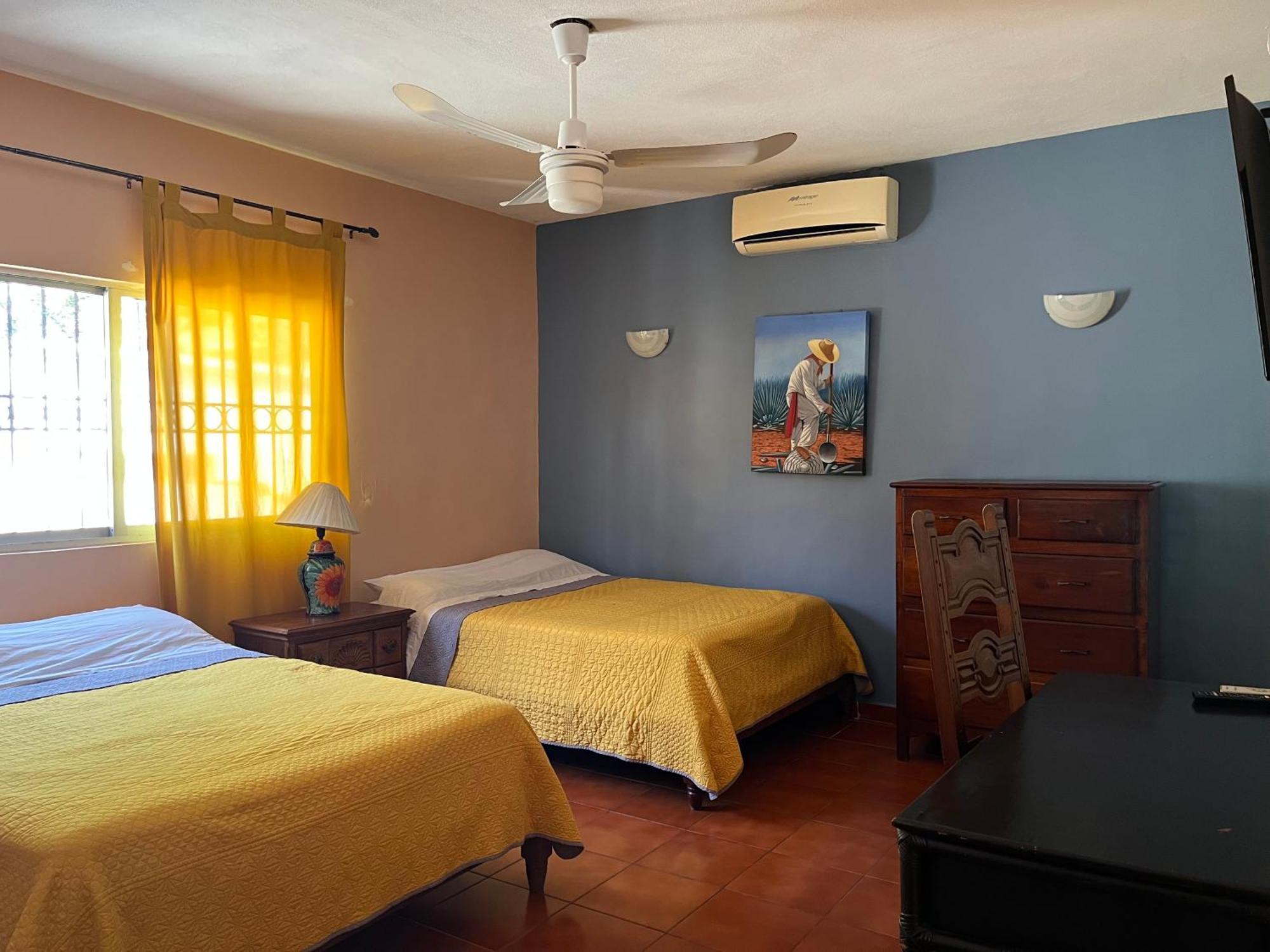 Casa De La Alegria 2 Apartments Масатлан Екстериор снимка