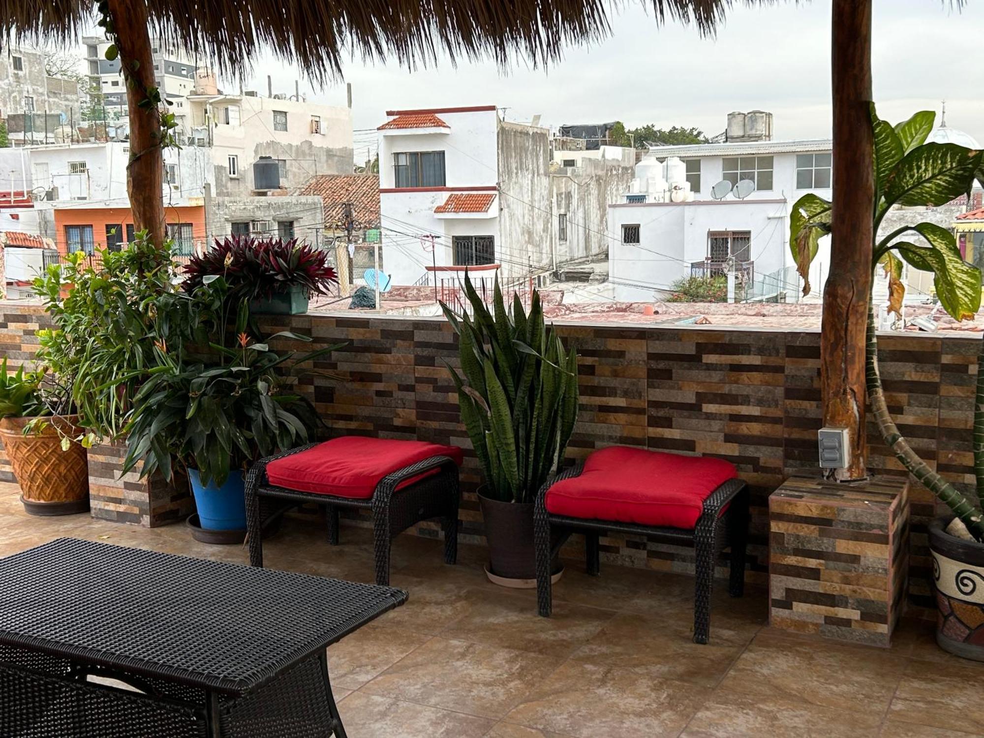 Casa De La Alegria 2 Apartments Масатлан Екстериор снимка