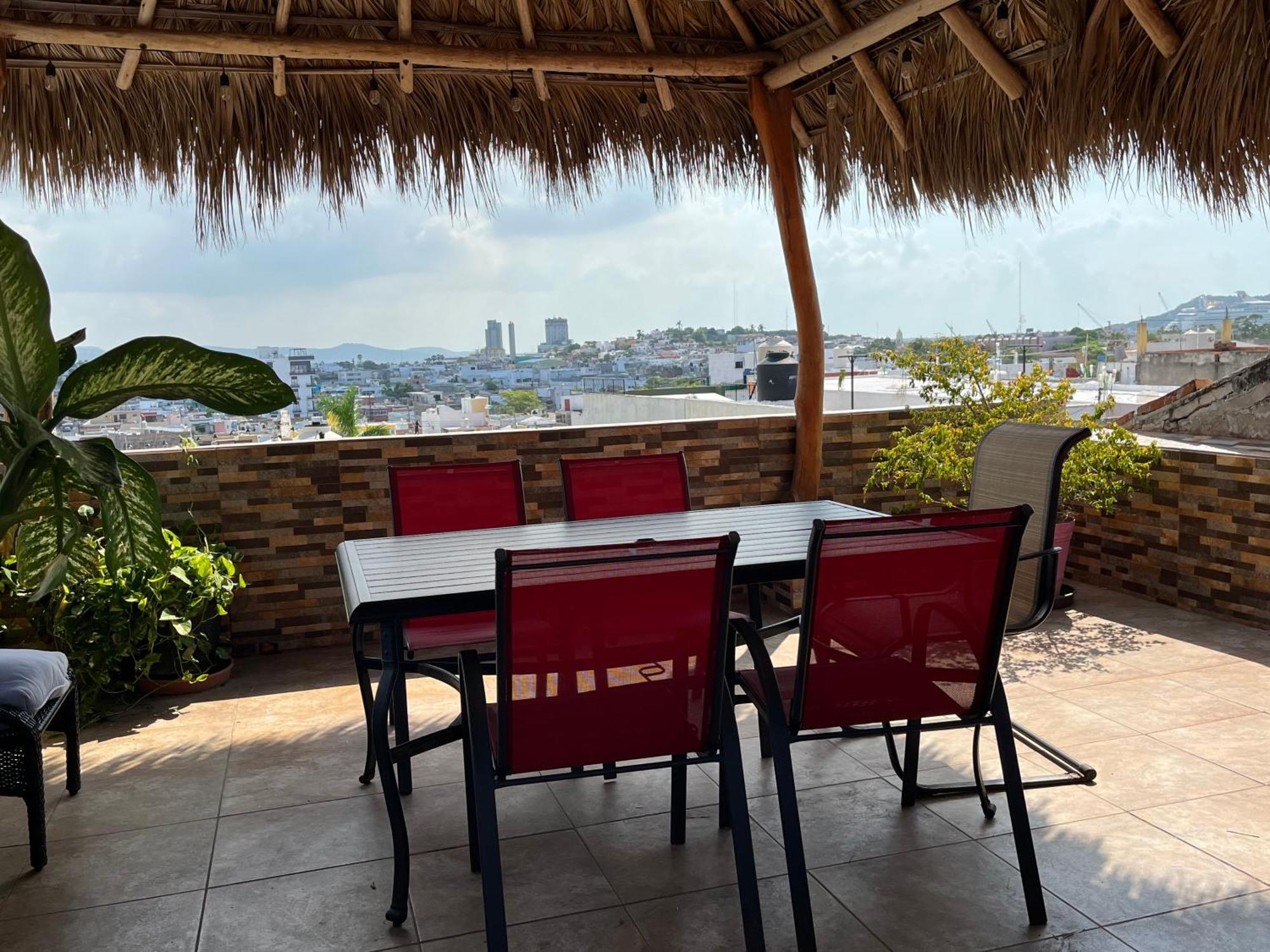Casa De La Alegria 2 Apartments Масатлан Екстериор снимка