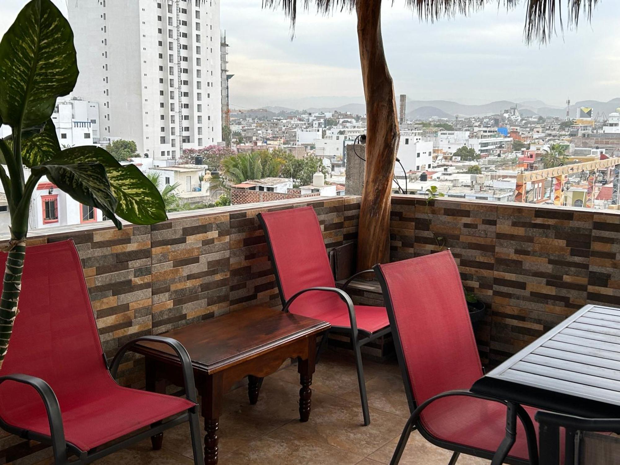 Casa De La Alegria 2 Apartments Масатлан Екстериор снимка